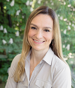 Dr. Deborah Szabo
